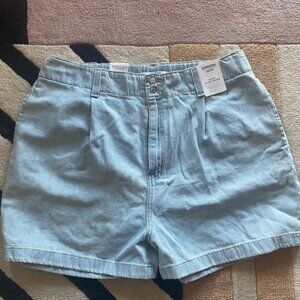 Denizen from Levi's Loose A-Line Shorts Size 14